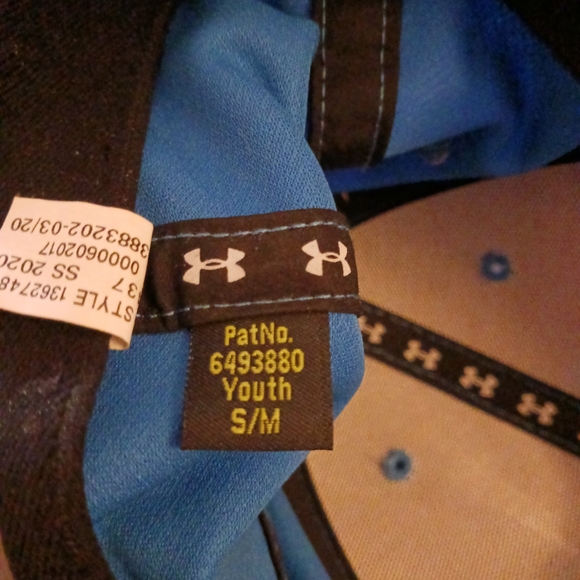 Under Armour classic fit cap.  Youth small/medium. - Picture 4 of 6